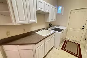 8122 Whitford Ct, Windermere, FL 34786 - Photo 6