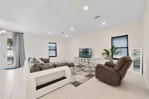 9222 Waverly Walk Dr, Orlando, FL 32817 - Photo 2