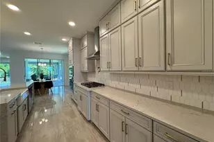 17342 Glossy Pomelo Wy, Winter Garden, FL 34787 - Photo 10