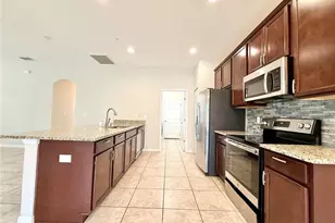 2424 Seven Oaks Dr, Saint Cloud, FL 34772 - Photo 6