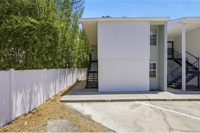 3801 N Oak Drive #A72, Tampa, FL 33611 - Photo 2