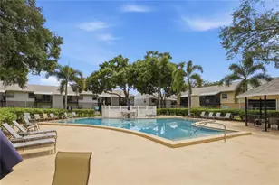 3801 N Oak Dr, Tampa, FL 33611 - Photo 20