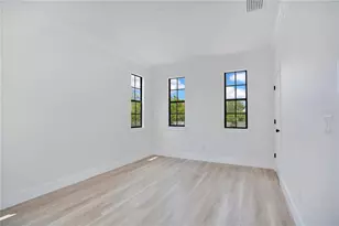 136 E Esther St, Orlando, FL 32806 - Photo 18