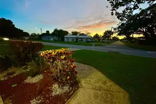 1987 Mosswood Dr, Melbourne, FL 32935 - Photo 54