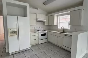 933 Vista Palma Way, Orlando, FL 32825 - Photo 2