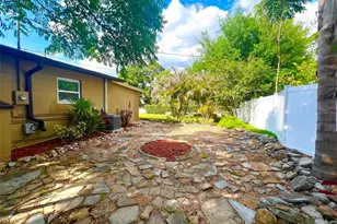 11350 Memorial Hwy, Tampa, FL 33635 - Photo 12