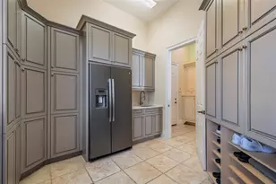 8340 Lake Burden Cir, Windermere, FL 34786 - Photo 38