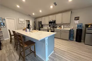 1358 Cascade Dr, Davenport, FL 33837 - Photo 2