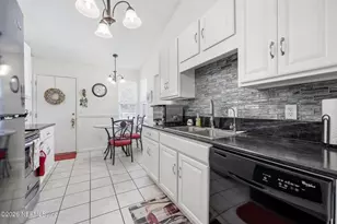 5327 Racoon Ridge Ct, Jacksonville, FL 32258 - Photo 12