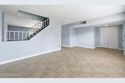 8153 Sutton Place N, Jacksonville, FL 32217 - Photo 6