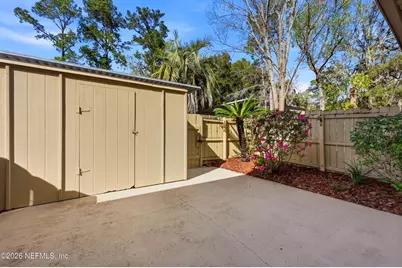 8153 Sutton Place N, Jacksonville, FL 32217 - Photo 38