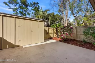 8153 Sutton Pl N, Jacksonville, FL 32217 - Photo 38