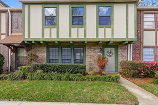 8153 Sutton Pl N, Jacksonville, FL 32217 - Photo 2
