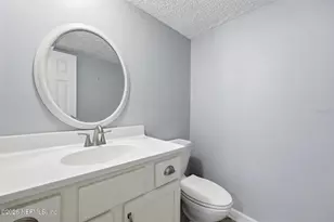 8153 Sutton Pl N, Jacksonville, FL 32217 - Photo 36