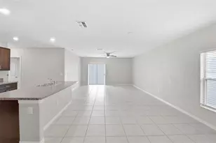 7329 Canterbury Bells Ct, Tampa, FL 33619 - Photo 12