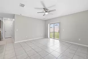 7329 Canterbury Bells Ct, Tampa, FL 33619 - Photo 16