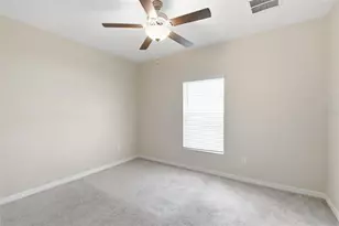 7329 Canterbury Bells Ct, Tampa, FL 33619 - Photo 46