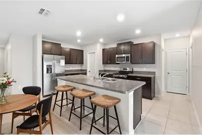 7329 Canterbury Bells Court, Tampa, FL 33619 - Photo 8