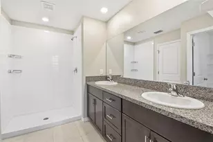 7329 Canterbury Bells Ct, Tampa, FL 33619 - Photo 54