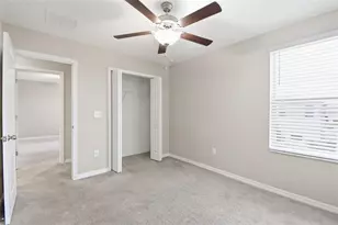 7329 Canterbury Bells Ct, Tampa, FL 33619 - Photo 34