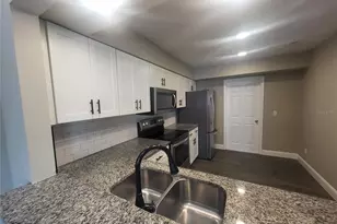 7238 Harbor Heights Cir, Orlando, FL 32835 - Photo 8