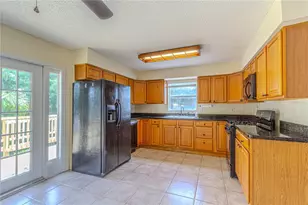 2614 Crest Dr, Haines City, FL 33844 - Photo 6