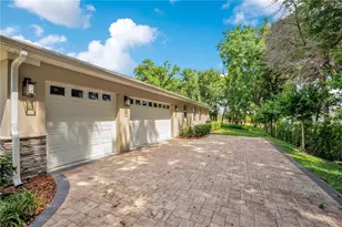 1107 Palm Cove Dr, Orlando, FL 32835 - Photo 4