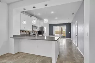 2548 Nouveau Wy, Kissimmee, FL 34741 - Photo 10