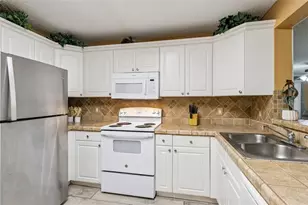 8838 Coral Palms Ct, Kissimmee, FL 34747 - Photo 8