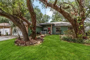 210 Madison St, Minneola, FL 34715 - Photo 2