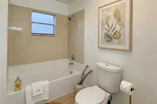 10849 Wheaton Ct, Orlando, FL 32821 - Photo 8