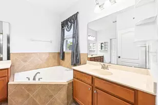 2407 Parkside Meadow Dr, Apopka, FL 32712 - Photo 20