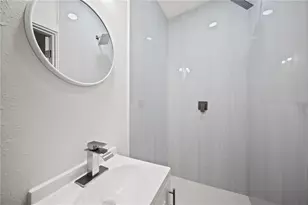 4403 Lake Lawne Ave, Orlando, FL 32808 - Photo 10