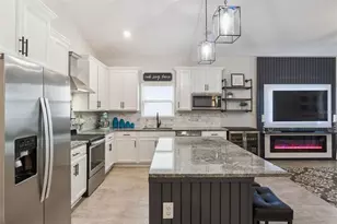 3406 Feathergrass Ct, Harmony, FL 34773 - Photo 4