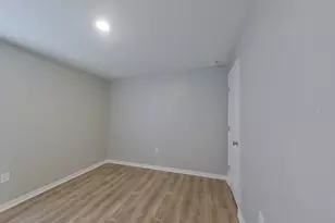 3024 NE 1st Ave, Cape Coral, FL 33909 - Photo 12