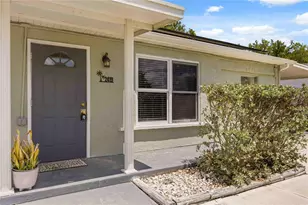 2419 Roxbury Cir, North Port, FL 34287 - Photo 2