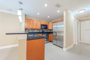 6022 Westgate Dr, Orlando, FL 32835 - Photo 4
