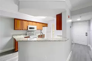 738 Crest Pines Dr, Orlando, FL 32828 - Photo 2