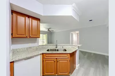 738 Crest Pines Drive #728, Orlando, FL 32828 - Photo 6