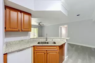 738 Crest Pines Dr, Orlando, FL 32828 - Photo 6