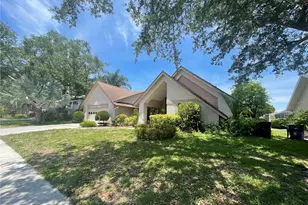 4696 Long Lake Dr, Sarasota, FL 34233 - Photo 2