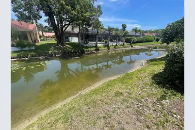 4696 Long Lake Drive, Sarasota, FL 34233 - Photo 4