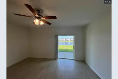11317 Radiant Shore Loop, San Antonio, FL 33576 - Photo 4