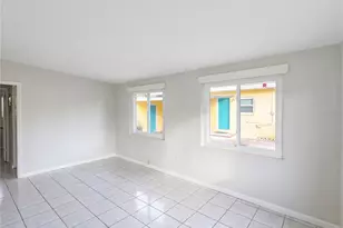 911 New York St, Edgewater, FL 32132 - Photo 8