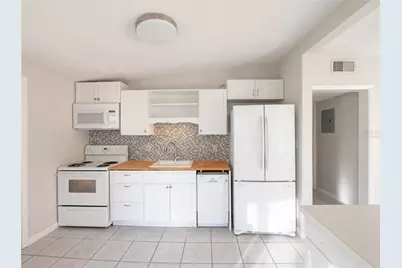911 New York Street, Edgewater, FL 32132 - Photo 2