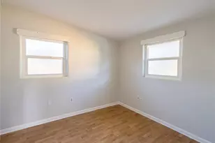 911 New York St, Edgewater, FL 32132 - Photo 6