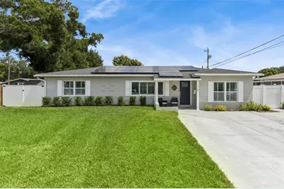 1761 65th Avenue N, Saint Petersburg, FL 33702 - Photo 1