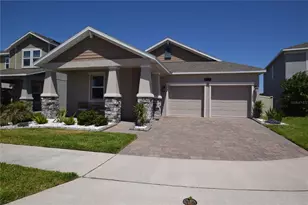 5055 Hatchineha Ct, Saint Cloud, FL 34772 - Photo 2
