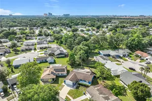 4823 Landover Cir, Orlando, FL 32821 - Photo 4