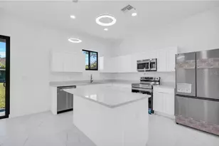 1021 Chiquita Blvd N, Cape Coral, FL 33993 - Photo 12